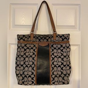 Authentic Coach tote